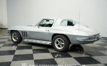 Chevrolet-Corvette-1966-Silver-Pearl-Black-6