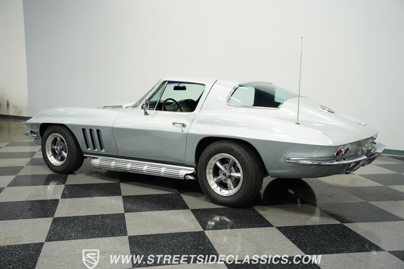 Chevrolet-Corvette-1966-Silver-Pearl-Black-6