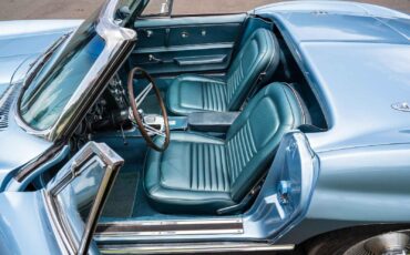 Chevrolet-Corvette-1967-2-Door-10