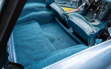 Chevrolet-Corvette-1967-2-Door-16