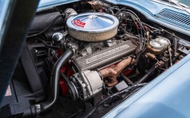 Chevrolet-Corvette-1967-2-Door-17