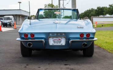 Chevrolet-Corvette-1967-2-Door-4