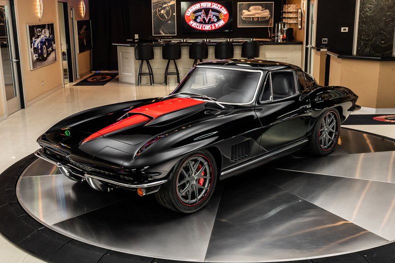 Chevrolet-Corvette-1967-Black-Black-14