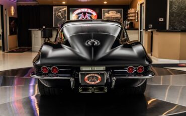 Chevrolet-Corvette-1967-Black-Black-23
