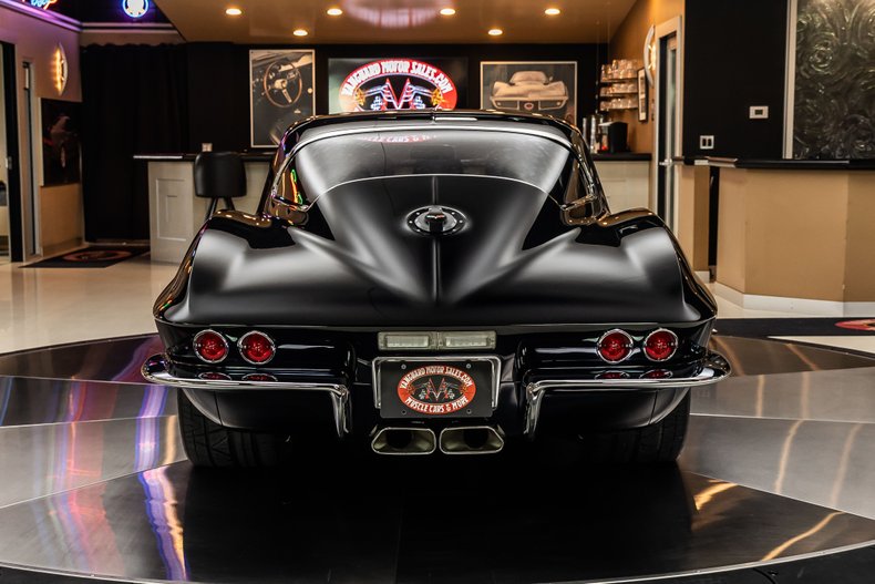 Chevrolet-Corvette-1967-Black-Black-23
