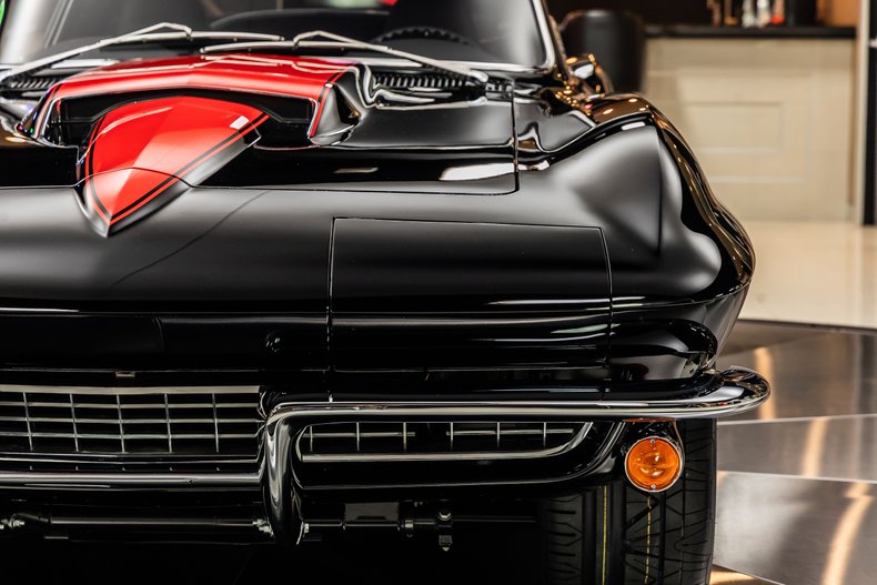 Chevrolet-Corvette-1967-Black-Black-28