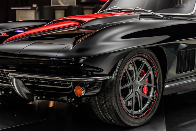 Chevrolet-Corvette-1967-Black-Black-29