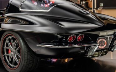 Chevrolet-Corvette-1967-Black-Black-34