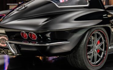 Chevrolet-Corvette-1967-Black-Black-42