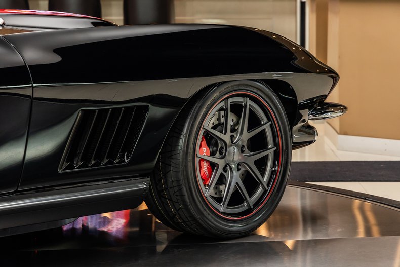 Chevrolet-Corvette-1967-Black-Black-44