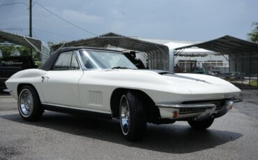 Chevrolet-Corvette-1967-Convertible-12