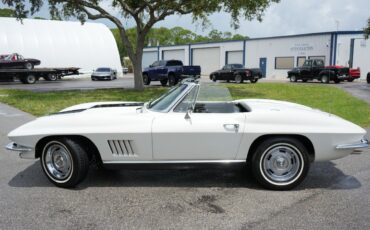 Chevrolet-Corvette-1967-Convertible-19