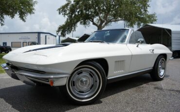 Chevrolet-Corvette-1967-Convertible-24