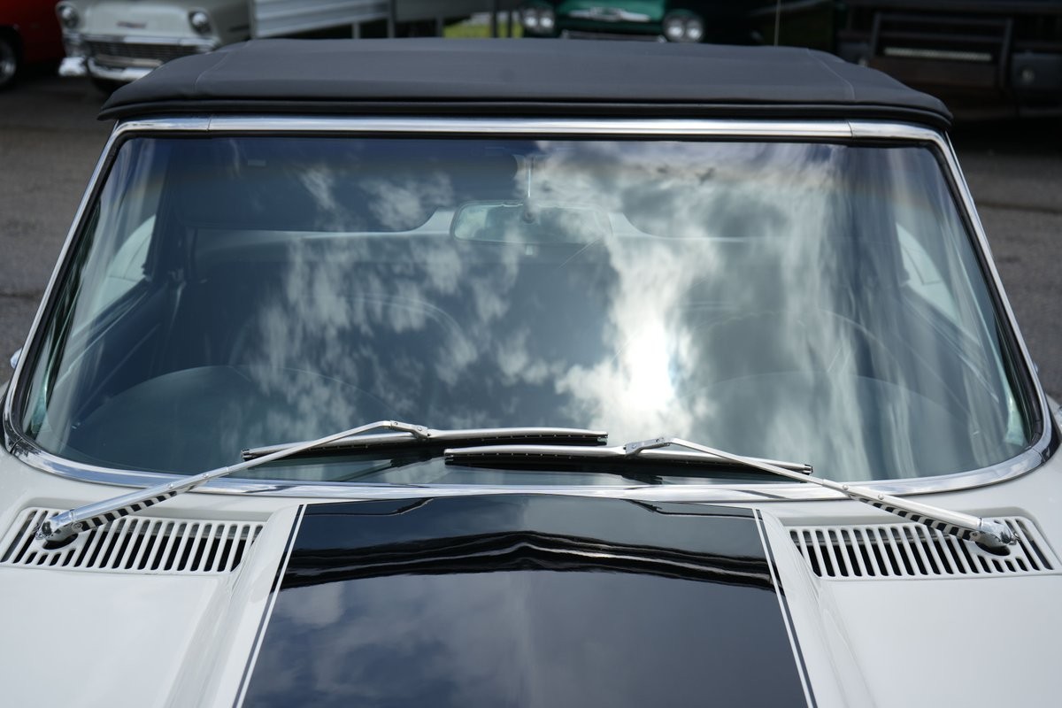 Chevrolet-Corvette-1967-Convertible-25