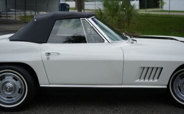Chevrolet-Corvette-1967-Convertible-33