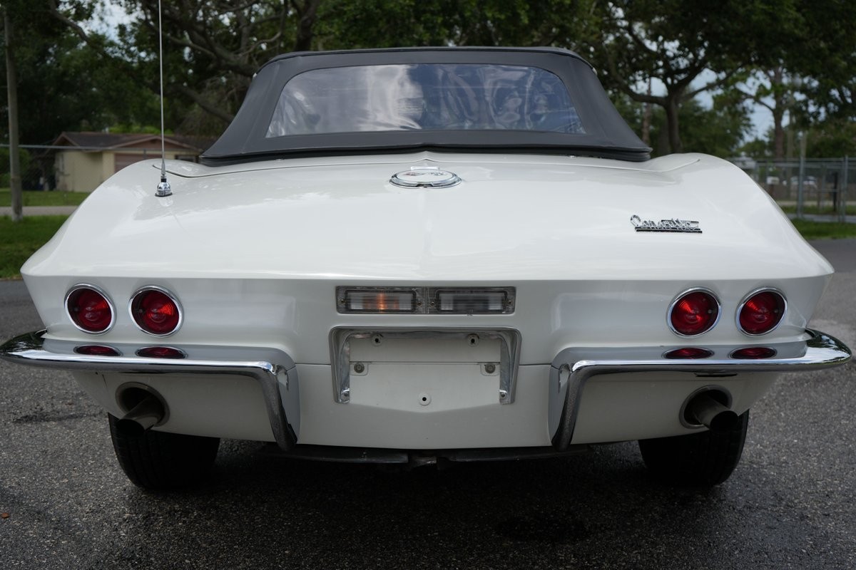 Chevrolet-Corvette-1967-Convertible-5