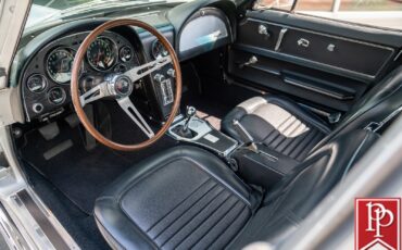 Chevrolet-Corvette-1967-Coupe-11