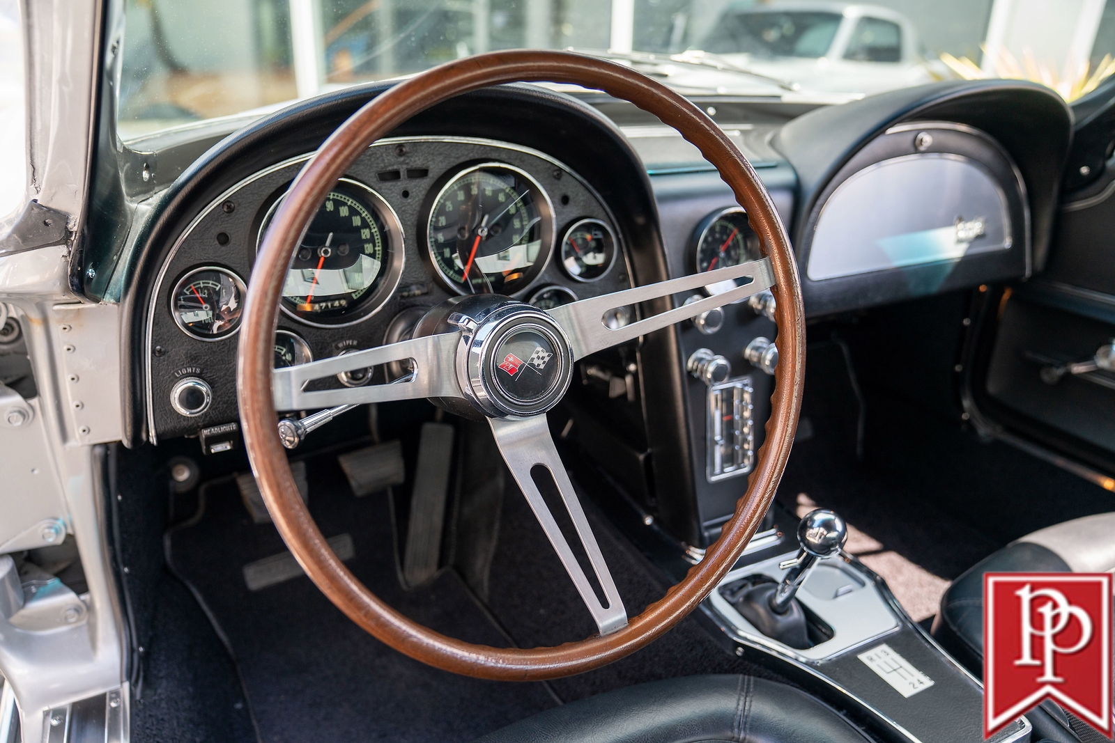 Chevrolet-Corvette-1967-Coupe-17