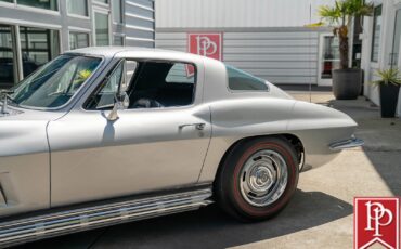 Chevrolet-Corvette-1967-Coupe-7