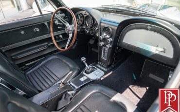 Chevrolet-Corvette-1967-Coupe-8