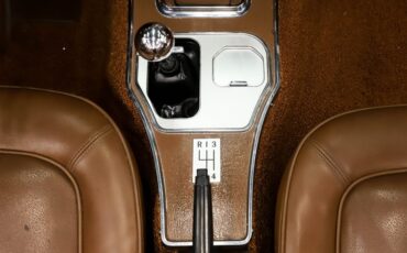 Chevrolet-Corvette-1967-Milano-Maroon-Saddle-Tan-10