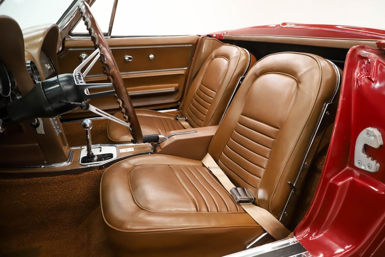 Chevrolet-Corvette-1967-Milano-Maroon-Saddle-Tan-17