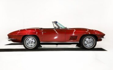 Chevrolet-Corvette-1967-Milano-Maroon-Saddle-Tan-24