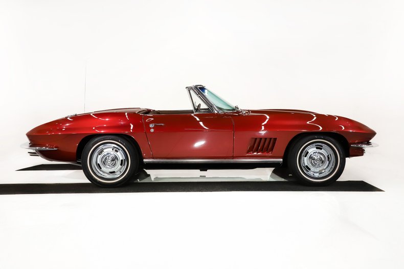 Chevrolet-Corvette-1967-Milano-Maroon-Saddle-Tan-24