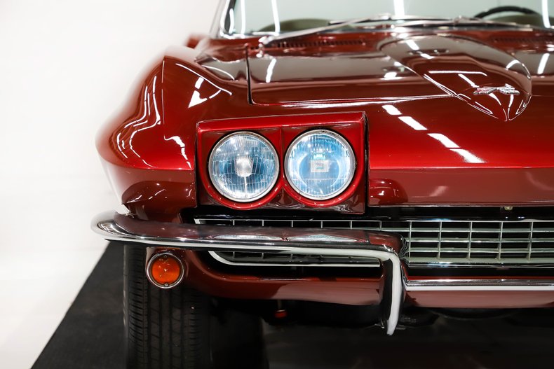 Chevrolet-Corvette-1967-Milano-Maroon-Saddle-Tan-32