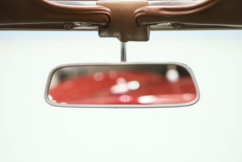 Chevrolet-Corvette-1967-Milano-Maroon-Saddle-Tan-34