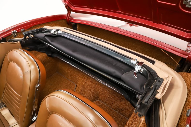 Chevrolet-Corvette-1967-Milano-Maroon-Saddle-Tan-39