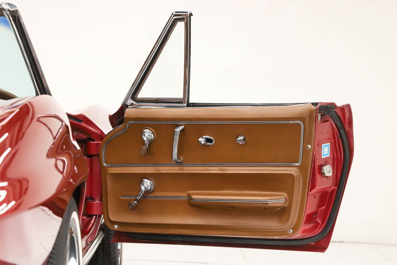 Chevrolet-Corvette-1967-Milano-Maroon-Saddle-Tan-43