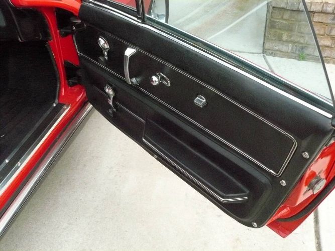 Chevrolet-Corvette-1967-Red-4