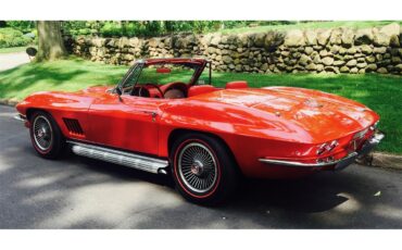 Chevrolet-Corvette-1967-Red-Red-1