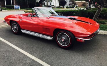 Chevrolet-Corvette-1967-Red-Red-14