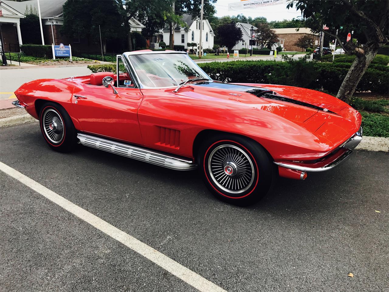 Chevrolet-Corvette-1967-Red-Red-14