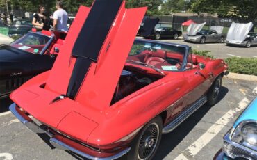 Chevrolet-Corvette-1967-Red-Red-16