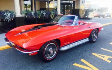 Chevrolet-Corvette-1967-Red-Red-18