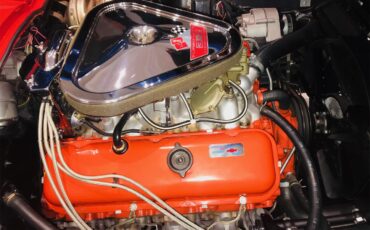 Chevrolet-Corvette-1967-Red-Red-4