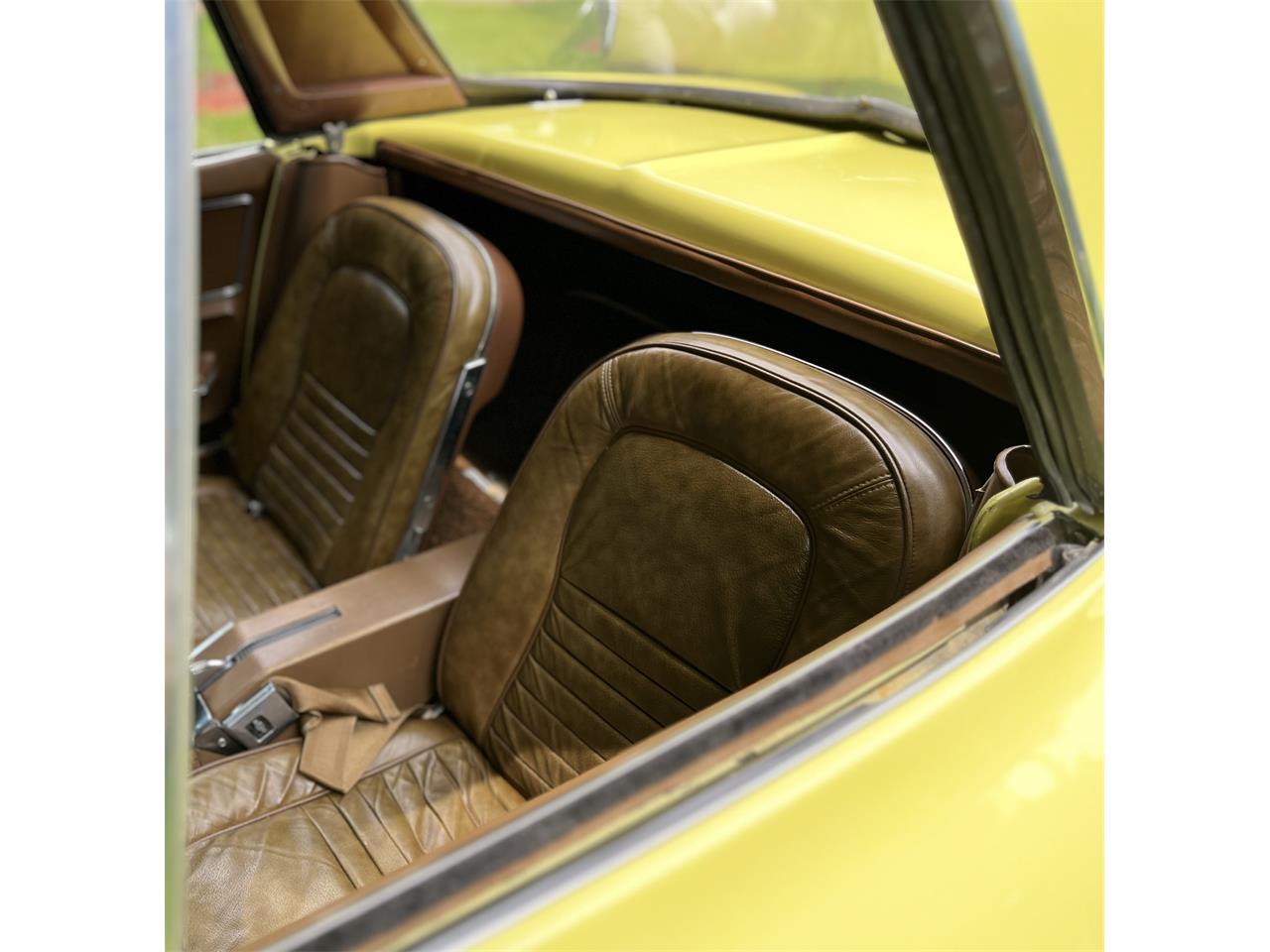 Chevrolet-Corvette-1967-Yellow-Brown-10