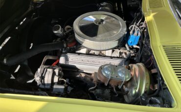 Chevrolet-Corvette-1967-Yellow-Brown-11