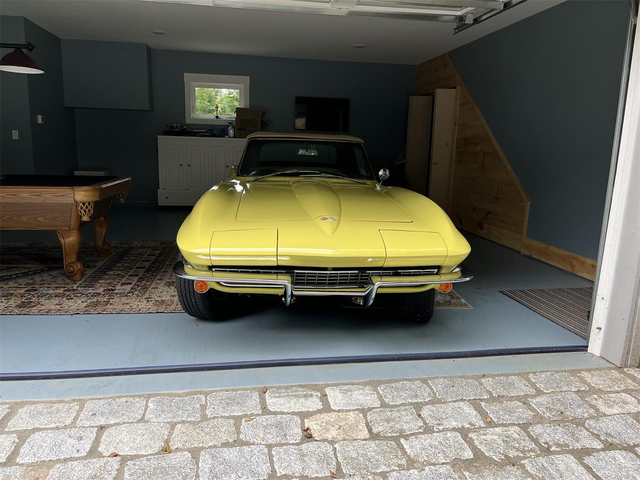 Chevrolet-Corvette-1967-Yellow-Brown-3