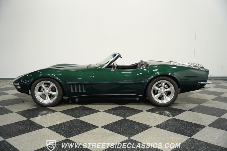Chevrolet-Corvette-1968-British-Green-Black-1