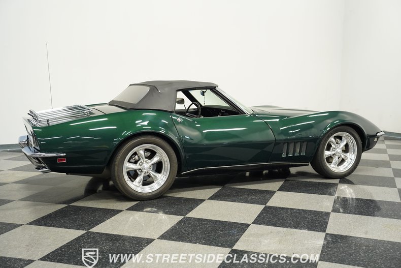Chevrolet-Corvette-1968-British-Green-Black-27