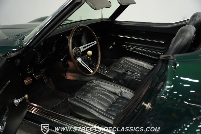 Chevrolet-Corvette-1968-British-Green-Black-3
