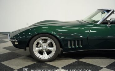 Chevrolet-Corvette-1968-British-Green-Black-6