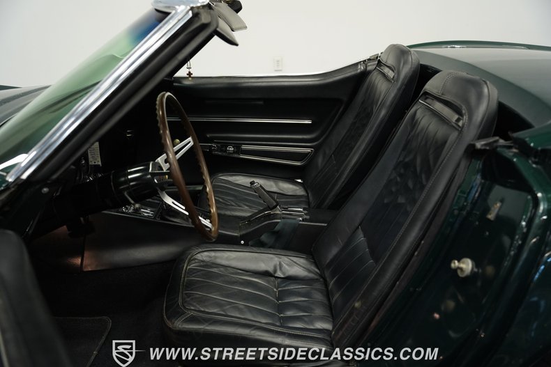 Chevrolet-Corvette-1968-British-Green-Black-8