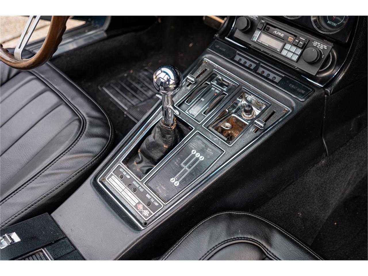 Chevrolet-Corvette-1968-International-Blue-Black-5