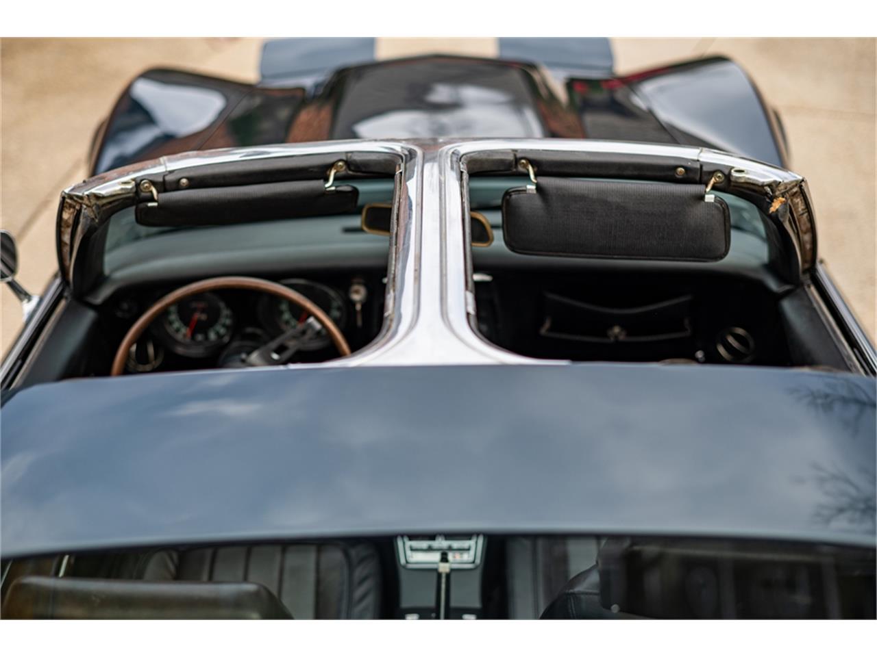 Chevrolet-Corvette-1968-International-Blue-Black-60