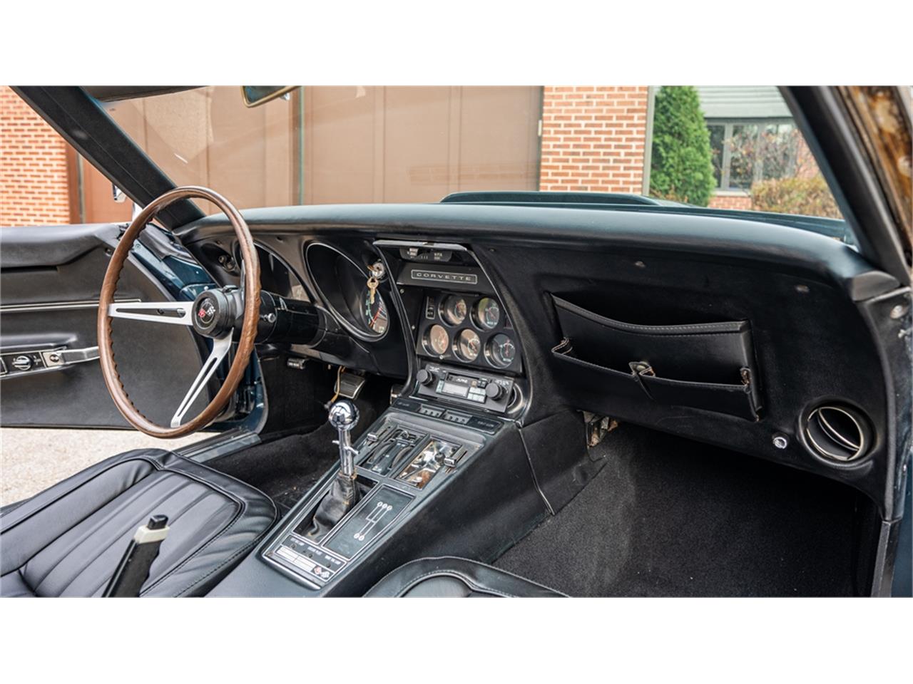 Chevrolet-Corvette-1968-International-Blue-Black-67